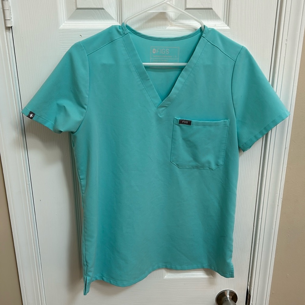 Figs Catarina scrub top